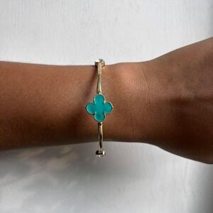 GOLD TEAL CLOVER BANGLE BRACELET
